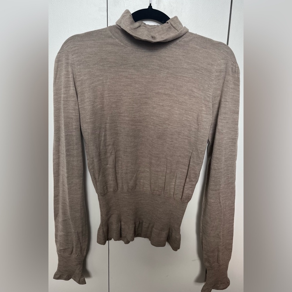 Dolce & Gabbana 100% Virgin Wool Beige Turtleneck Sweater With Ruffles Size 6 - Picture 4 of 8